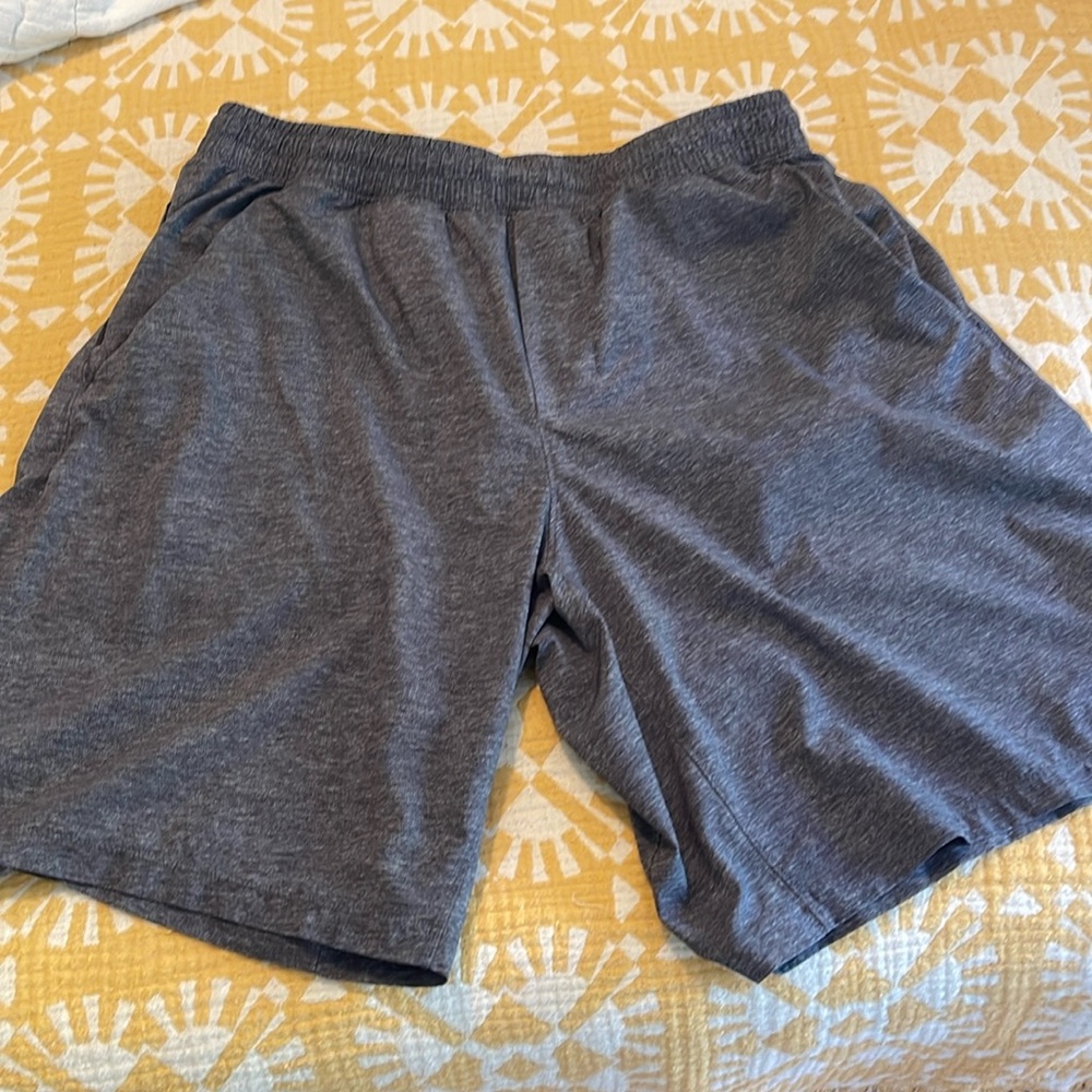 Lululemon Pacebreaker Shorts- Lined- Mens Large